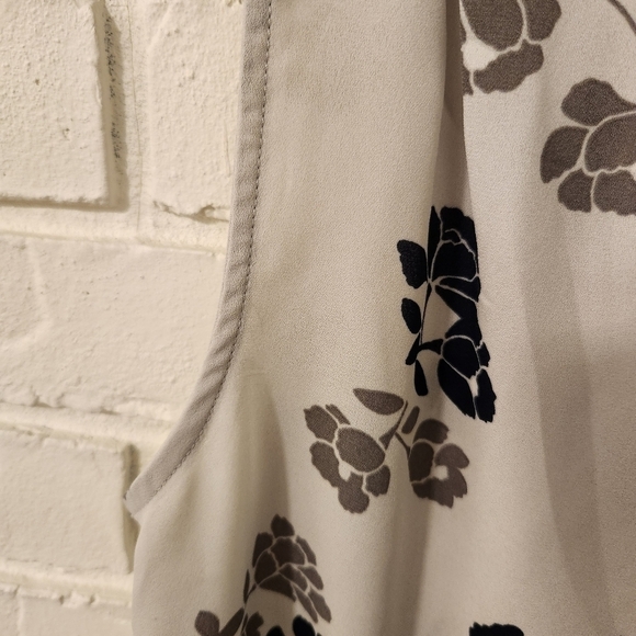 Banana Republic Floral Sleeveless Top - XS - Picture 5 of 9